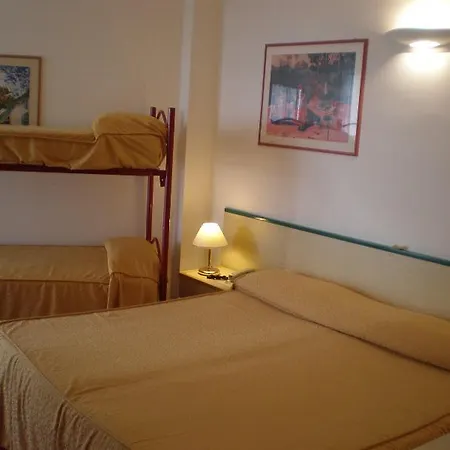 Ξενοδοχείο Majestic 4*
