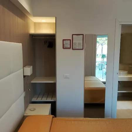 Hotel Majestic 4*
